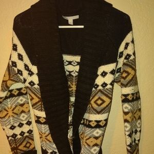 Woman's Old Navy aztec print cardigan